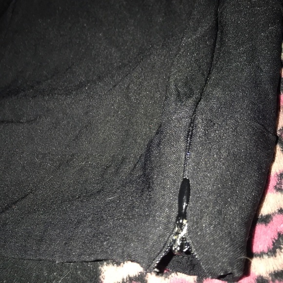 Mini Shorts - Picture 3 of 3